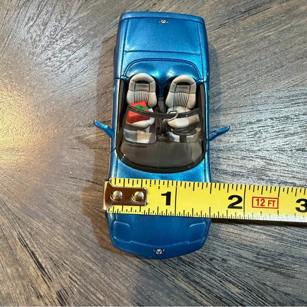 Hallmark Keepsake 1998‎ Corvette Convertible Christmas Ornament – Boxed